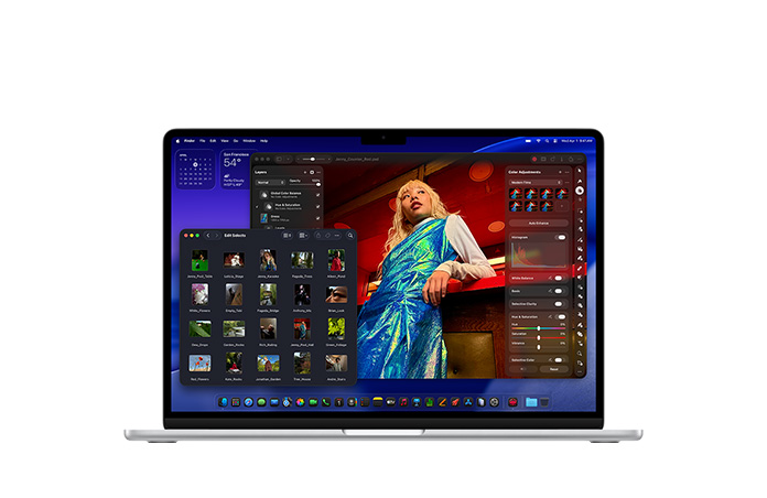 Layar Pixelmator menunjukkan penyimpanan dan memori MacBook Air