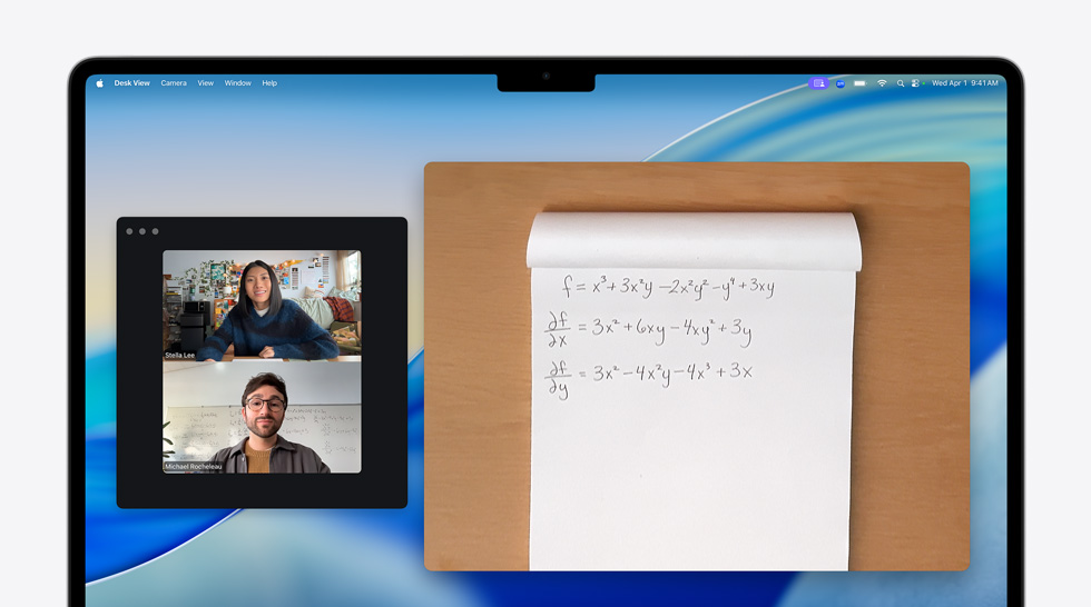 Wideorozmowa na MacBooku Air, widać osobę wykorzystującą funkcję Widok blatu do pokazania równania matematycznego drugiej osobie, funkcja Widok blatu umożliwia jednoczesne wyświetlanie miejsca pracy i twarzy osoby prezentującej